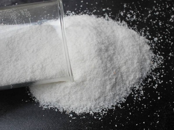 聚丙烯酰胺可以處理煉油廢水嗎？