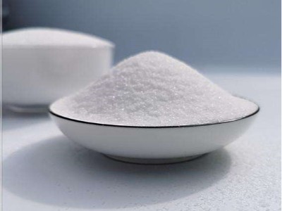 陽離子聚丙烯酰胺助力河道淤泥脫水，建設(shè)“干凈”城市